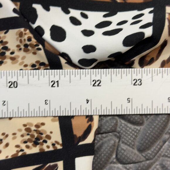 Truffles Shirt Womens Beige Animal Print Short Sleeve Camp Collar Button Down - Picture 7 of 7